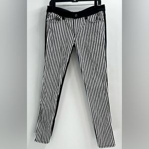 EUC Royal Bones Black and White Striped Low Rise Skinny Jeans.   Size 13